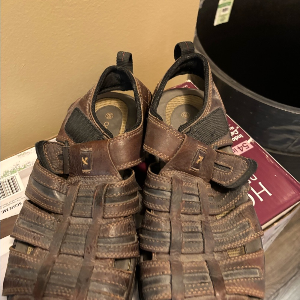 Men’s Cherokee Men's Brown Leather Sandals